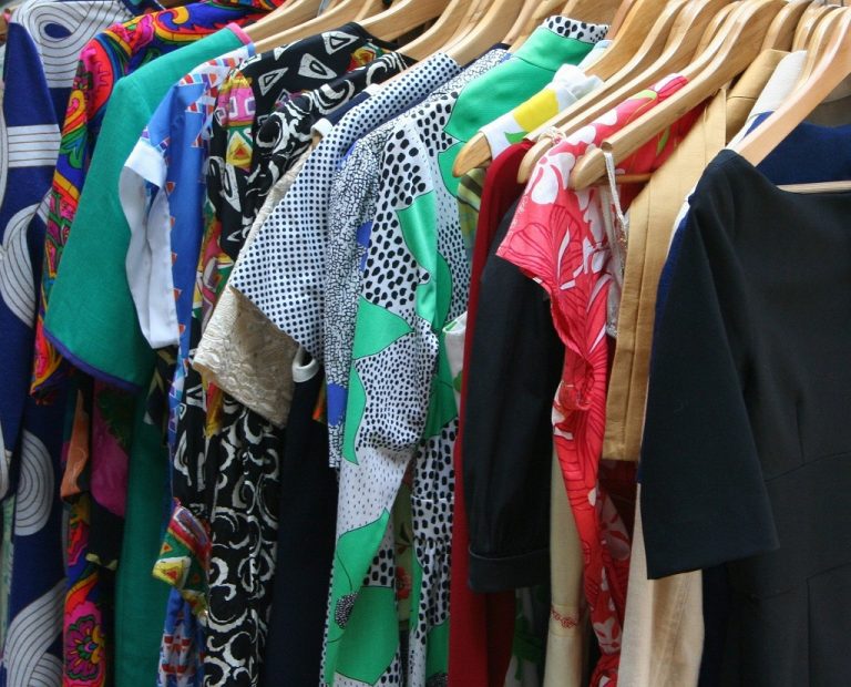 venda de roupas e celulares deve aquecer varejo em setembro apura fcdl go foto divulgacao