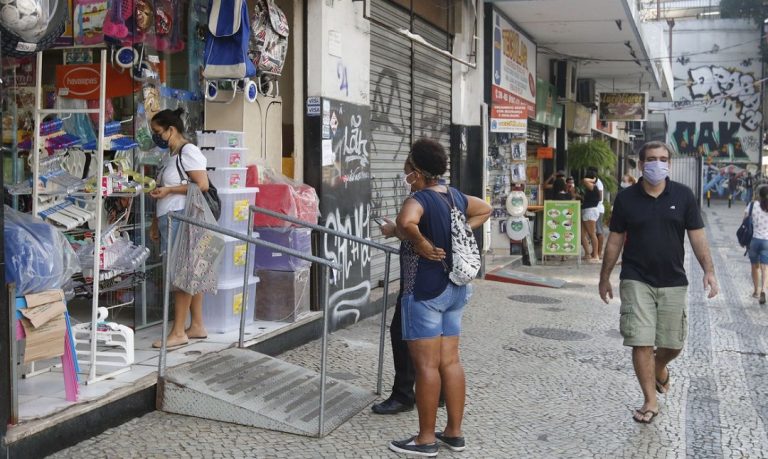 comercio varejista de goias volta a crescer em fevereiro