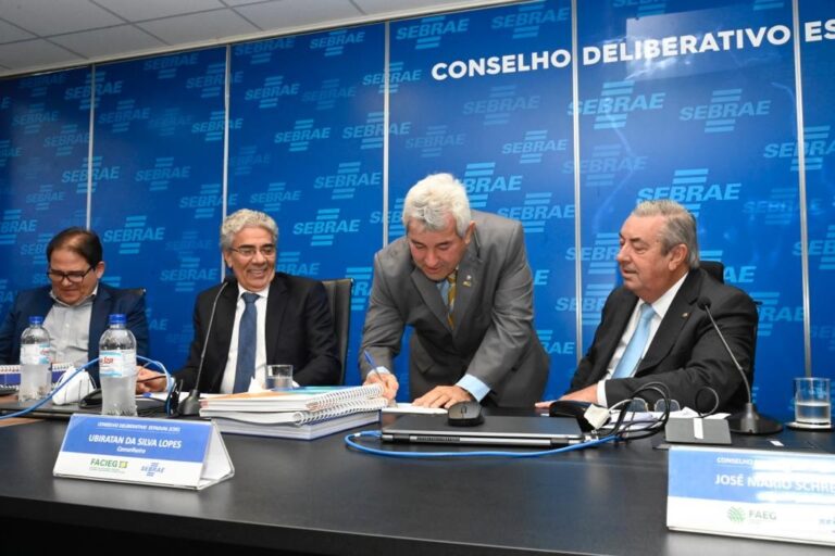 presidente valdir ribeiro toma posse no conselho deliberativo do sebrae goias