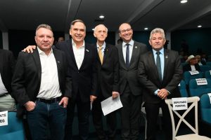 em reuniao com caiado fcdl go expressa preocupacao com a reforma tributaria