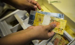 bancos alertam para golpes no programa desenrola brasil