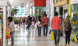 dia dos pais com mais consumidores adimplentes comercio espera r 27 bi em vendas