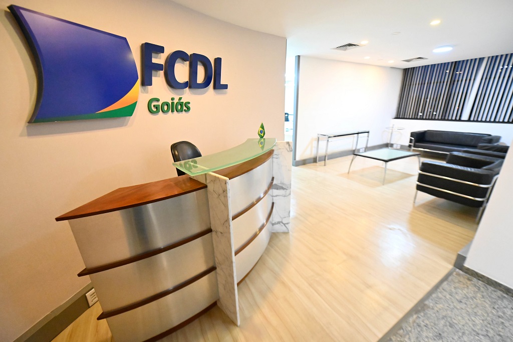 fcdl go reune forum empresarial na inauguracao de sua primeira sede propria foto2