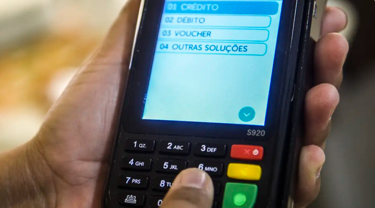 endividamento das familias recua pelo segundo mes consecutivo
